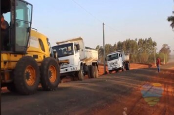 Prefeitura realiza grande obra de manutenção em estrada próximo ao Bairro Odilon Milani