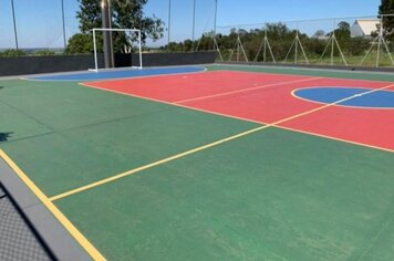 Prefeitura reforma Quadra Poliesportiva do conjunto Albino Villa.