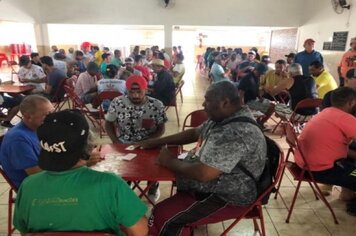 Programação do feriado reúne grande público e promove entretenimento no dia do trabalhador.