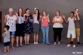 CRAS  Echaporã realiza confraternização de encerramento