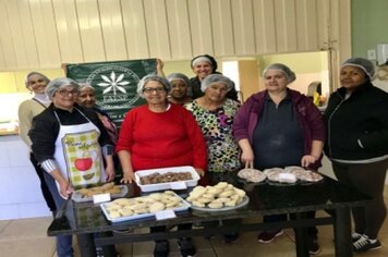 SENAR e Sindicato Rural de Assis, em parceria com a Prefeitura Municipal realizam curso de processamento artesanal de produtos cárneos crus e congelados.