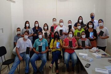 Agentes Comunitários de Saúde, recebem tablets, para atender a população.