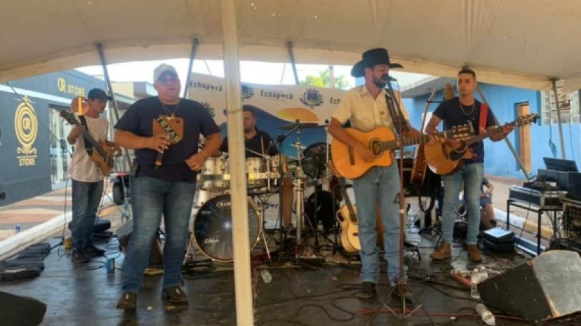 Violada faz sucesso entre os fãs da musica raiz