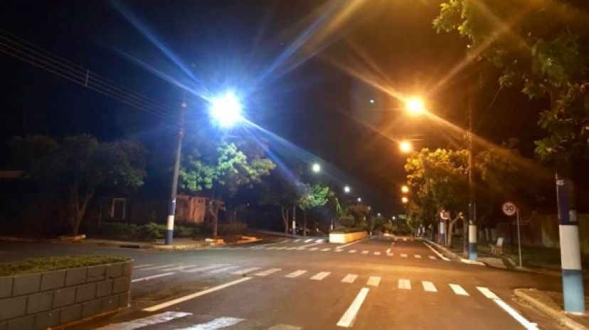 avenidas passam por modernização na iluminação pública