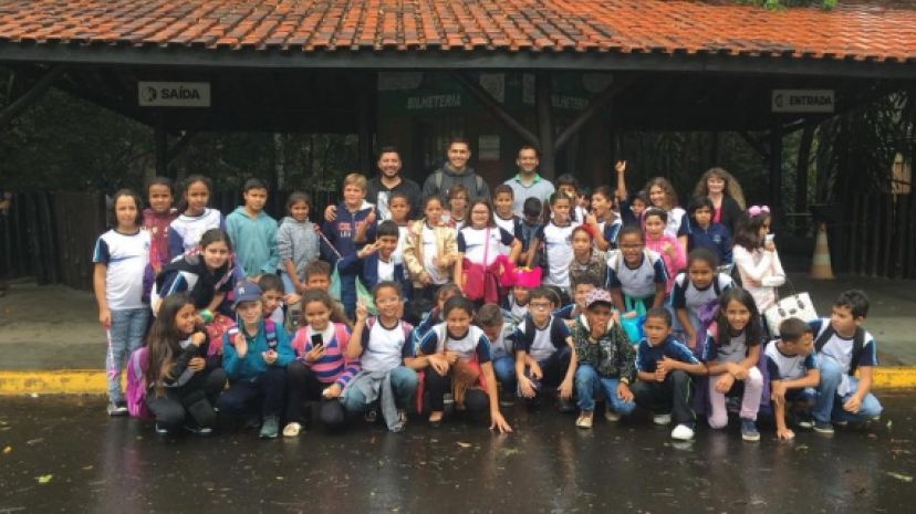 Alunos da rede municipal visitam Zoológico de Bauru.