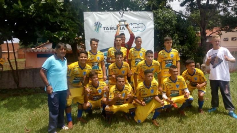 Esporte em destaque! Equipe sub 17 de Echaporã se consagrou campeã do Tarumã Cup de futebol neste sábado 27 de outubro.