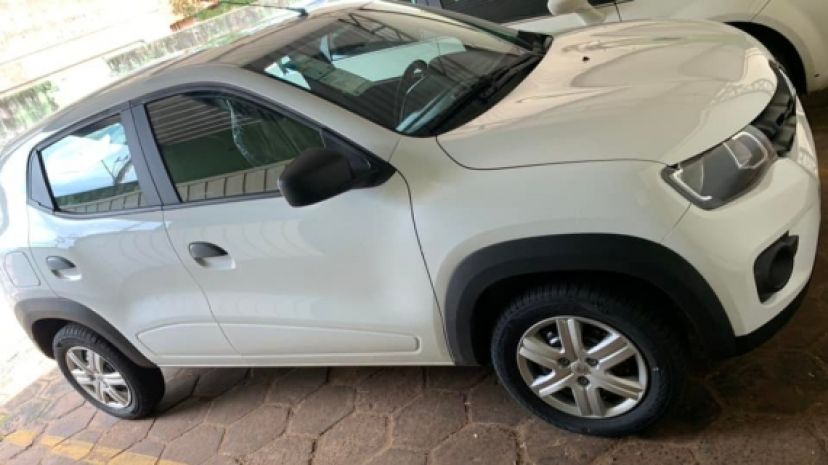 Prefeitura Municipal, entrega novo veículo, para fortalecer trabalho de Assistência Social.